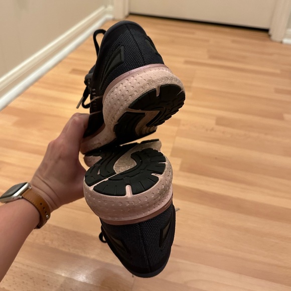 Brooks glycerin 19 in rose gold - Picture 6 of 10